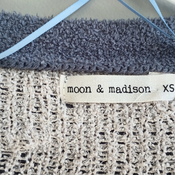 Moon & Madison - Picture 4 of 7